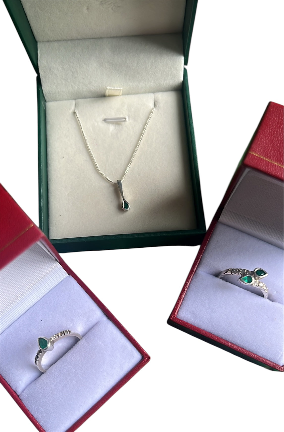 Anillos en Esmeralda Corte Lágrima en Plata 950