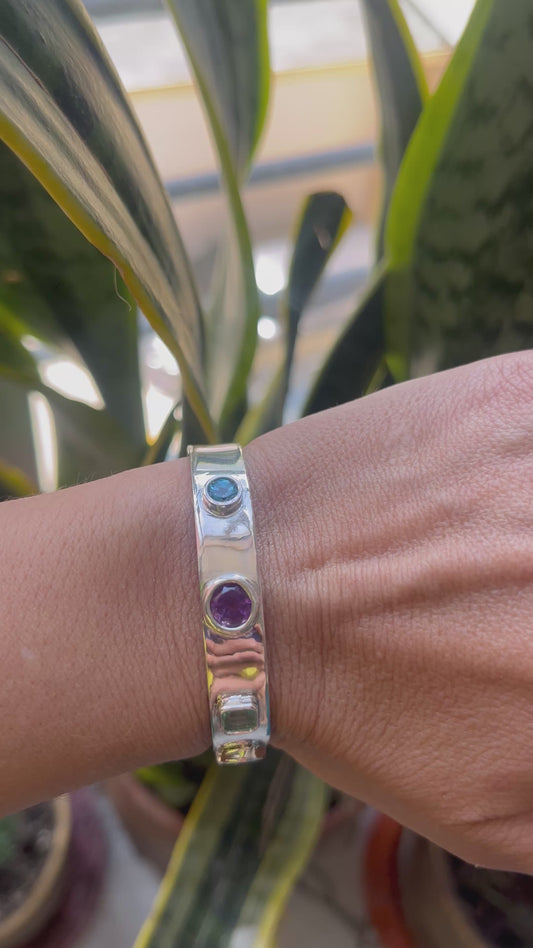 Esmeralda con Esmeralda Amatista y Opalos