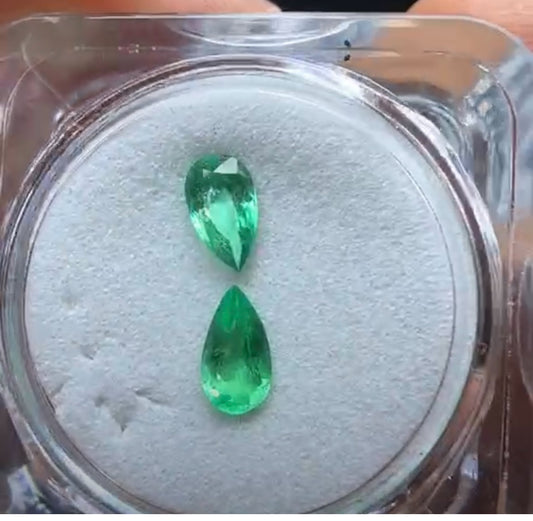Par de Esmeraldas en Lagrima para Aretes