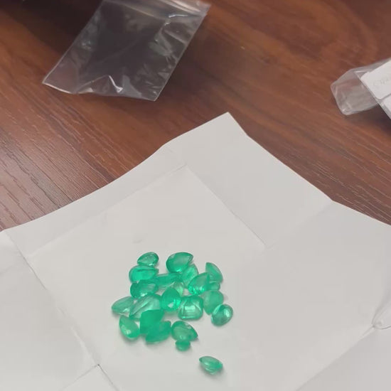 Esmeraldas sueltas talladas corte lagrima